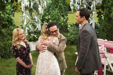 The Big Bang Theory: un momento romantico dell'episodio The Conjugal Conjecture