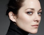 Marion Cotillard smentisce pubblicamente la relazione con Brad Pitt