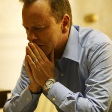 Designated surivor: Tom Kirkman (Kiefer Sutherland) in un momento di difficoltà