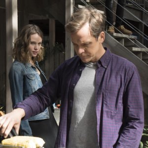 The Slap: Makenzie Leigh in una scena