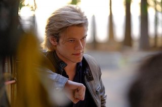 MacGyver: il protagonista Lucas Till in una foto di The Rising