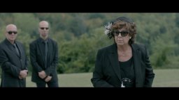 Prima di lunedì - Clip 'Prete'