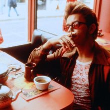 Belli e dannati: River Phoenix in un momento del film