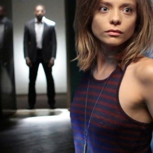 Falling Water: la locandina della serie