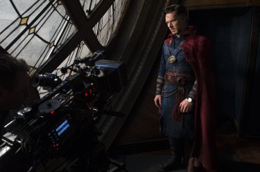 Doctor Strange: il protagonista Benedict Cumberbatch sul set