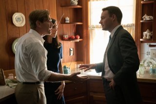 American Pastoral: Ewan McGregor, Jennifer Connelly e Rupert Evans in una scena del film