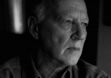 Lo and Behold - Internet: Il futuro è oggi, un primo piano del regista Werner Herzog