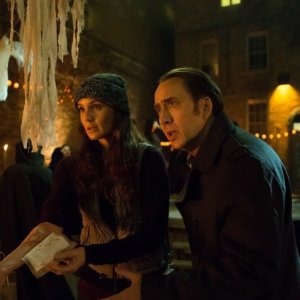 Pay the Ghost: Sarah Wayne Callies e Nicolas Cage in un momento del film