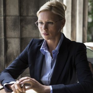 Pay the Ghost: Veronica Ferres in una scena del film