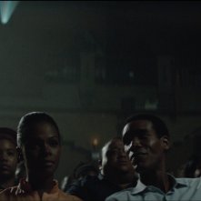 Southside with You: Tika Sumpter e Parker Sawyers al cinema in una scena del film