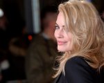 Margot Robbie e Domhnall Gleeson: prime foto del film su A.A. Milne