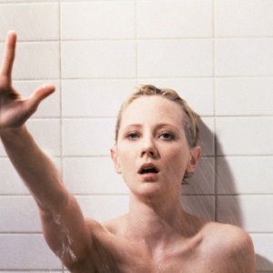 Anne Heche nel remake di Psycho