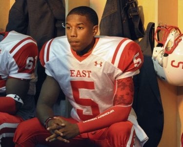 Friday Night Lights: Michael B. Jordan in una scena della serie