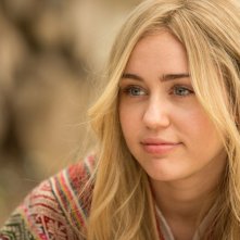 Crisis in Six Scenes: un primo piano di Miley Cyrus nella serie