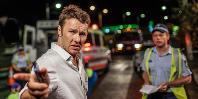 Joel Edgerton in una scena di Felony