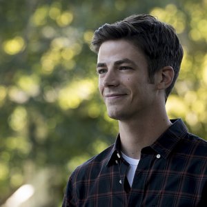 The Flash: l'attore Grant Gustin in una foto di Flashpoint