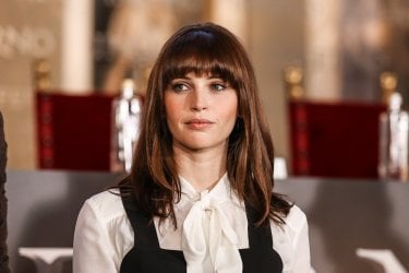 Inferno: un primo piano di Felicity Jones a Firenze