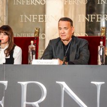 Inferno: Tom Hanks e Felicity Jones durante la conferenza stampa di Firenze