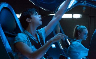 Valerian and the City of a Thousand Planets: un foto dei protagonisti Dane DeHaan e Cara Delevingne