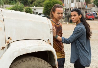 Fear the Walking Dead: una scena con Frank Dillane nell'episodio Wrath