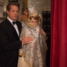 Florence: Meryl Streep e Hugh Grant insieme in un momento del film