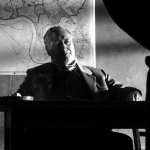 Fritz Lang: Thomas Thieme in una scena del film