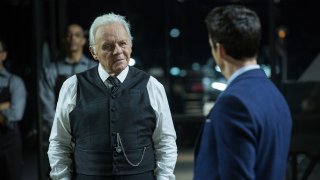 Westworld: Anthony Hopkins in un momento dell'episodio Chestnut