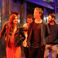 Kids in Love: Will Poulter e Alma Jodorowsky in una scena del film