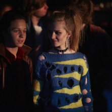 London Town: Nell Williams e Daniel Huttlestone in una scena del film