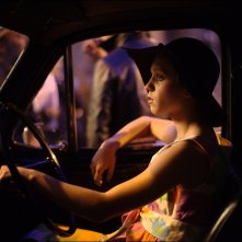 London Town: Nell Williams in macchina in una scena del film