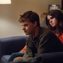 Manchester by the Sea: Lucas Hedges e Kara Hayward in una scena del film