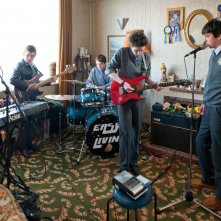 Sing Street: una scena di gruppo del film