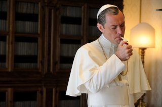 The Young Pope: l'attore Jude Law in una foto della serie