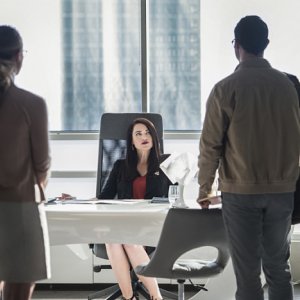 Supergirl: l'attrice Katie McGrath in The Adventures of Supergirl