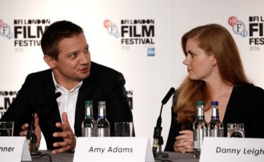 Arrival: Jeremy Renner e Amy Adams alla confererenza del London Film Festival