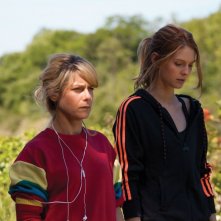 Faultless: Marina Foïs e Josephine Japy in un momento del film