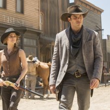Westworld: James Marsden in una foto di The Stray