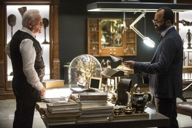 Westworld: gli attori Anthony Hopkins e Jeffrey Wright in The Stray