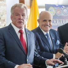 Graves: una scena con Nick Nolte