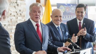Graves: una scena con Nick Nolte
