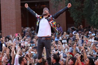 Roma 2016: Jovanotti sulle transenne del red carpet