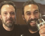 Justice League: Ben Affleck e Jason Momoa festeggiano la fine delle riprese