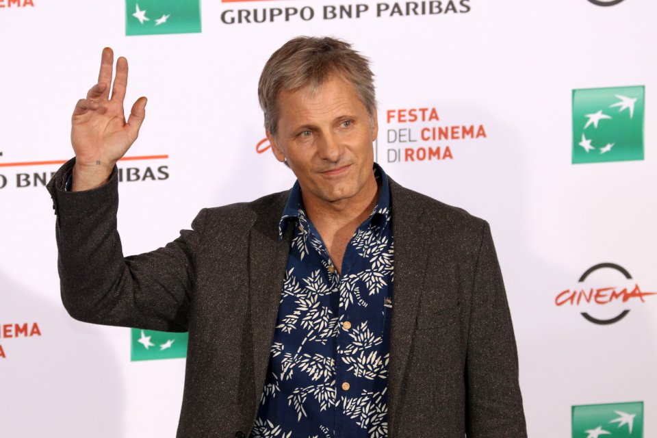 Roma 2016: Viggo Mortensen mentre saluta al photocall di Captain Fantastic