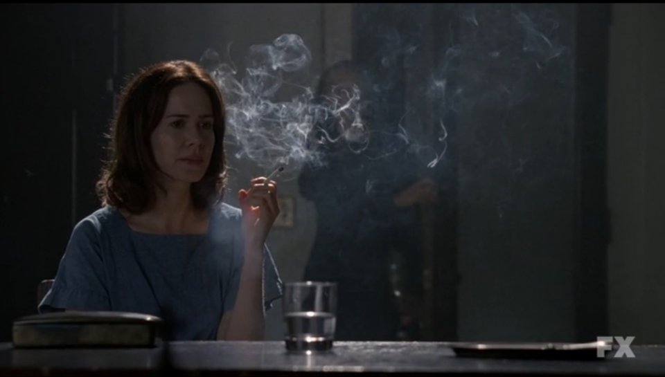 Sarah Paulson è Lana Winters in American Horror Story, Asylum (stag. 2)