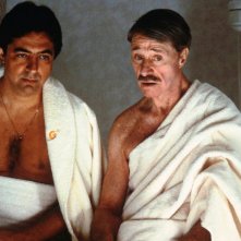 Don Ameche e Joe Mantegna nel film Le cose cambiano