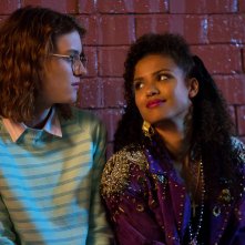 Black Mirror: le attrici Mackenzie Davis e Gugu Mbatha-Raw in San Junipero