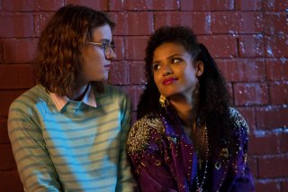 Black Mirror: le attrici Mackenzie Davis e Gugu Mbatha-Raw in San Junipero