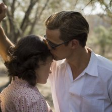 The Crown: un romantico scatto di Claire Foy e Matt Smith
