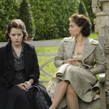 The Crown: Claire Foy e Vanessa Kirby nel sesto episodio