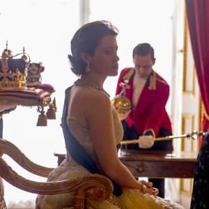 The Crown: un'immagine di Claire Foy